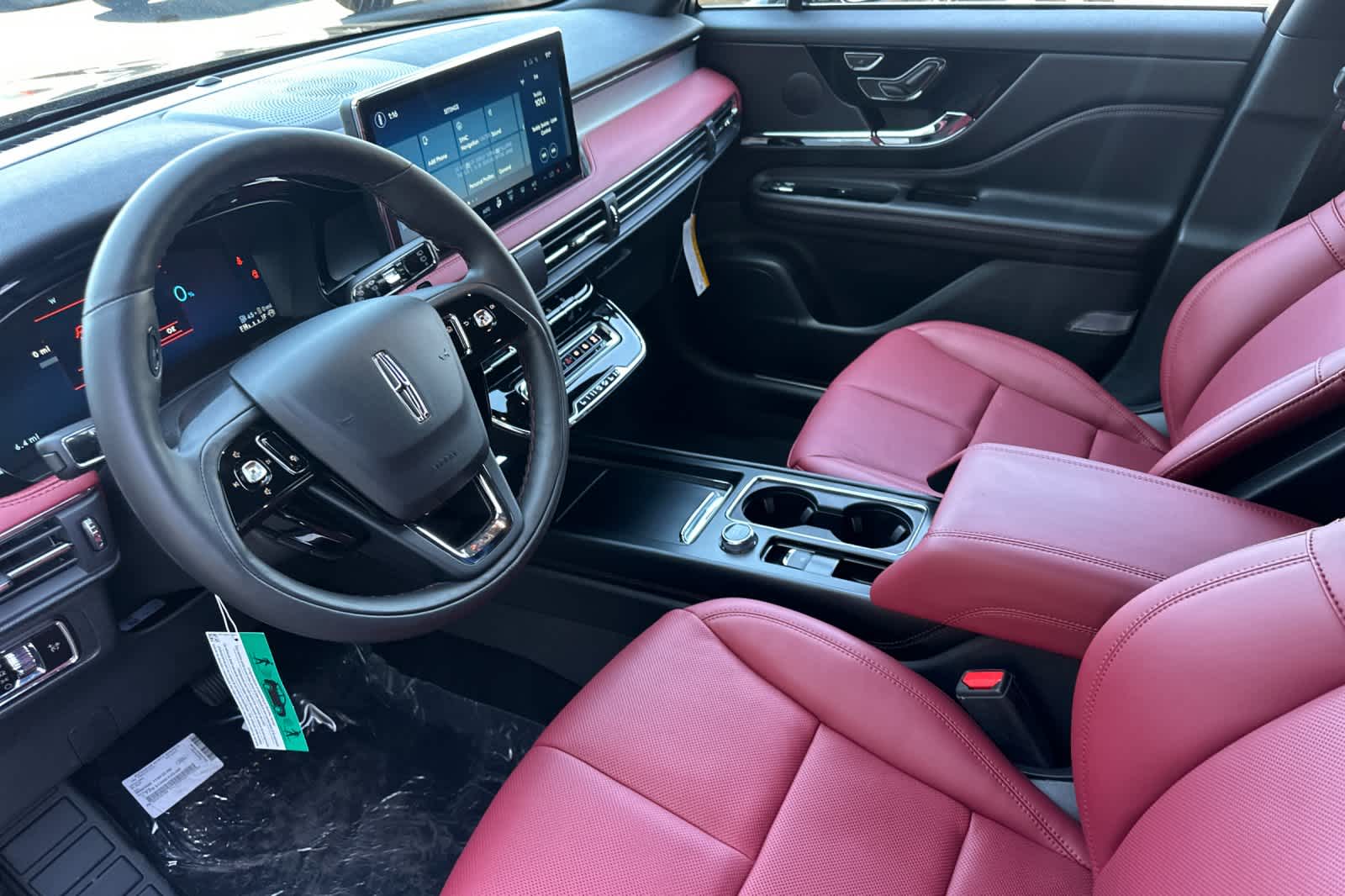 Thumbnail: 2025 Lincoln Corsair - 12