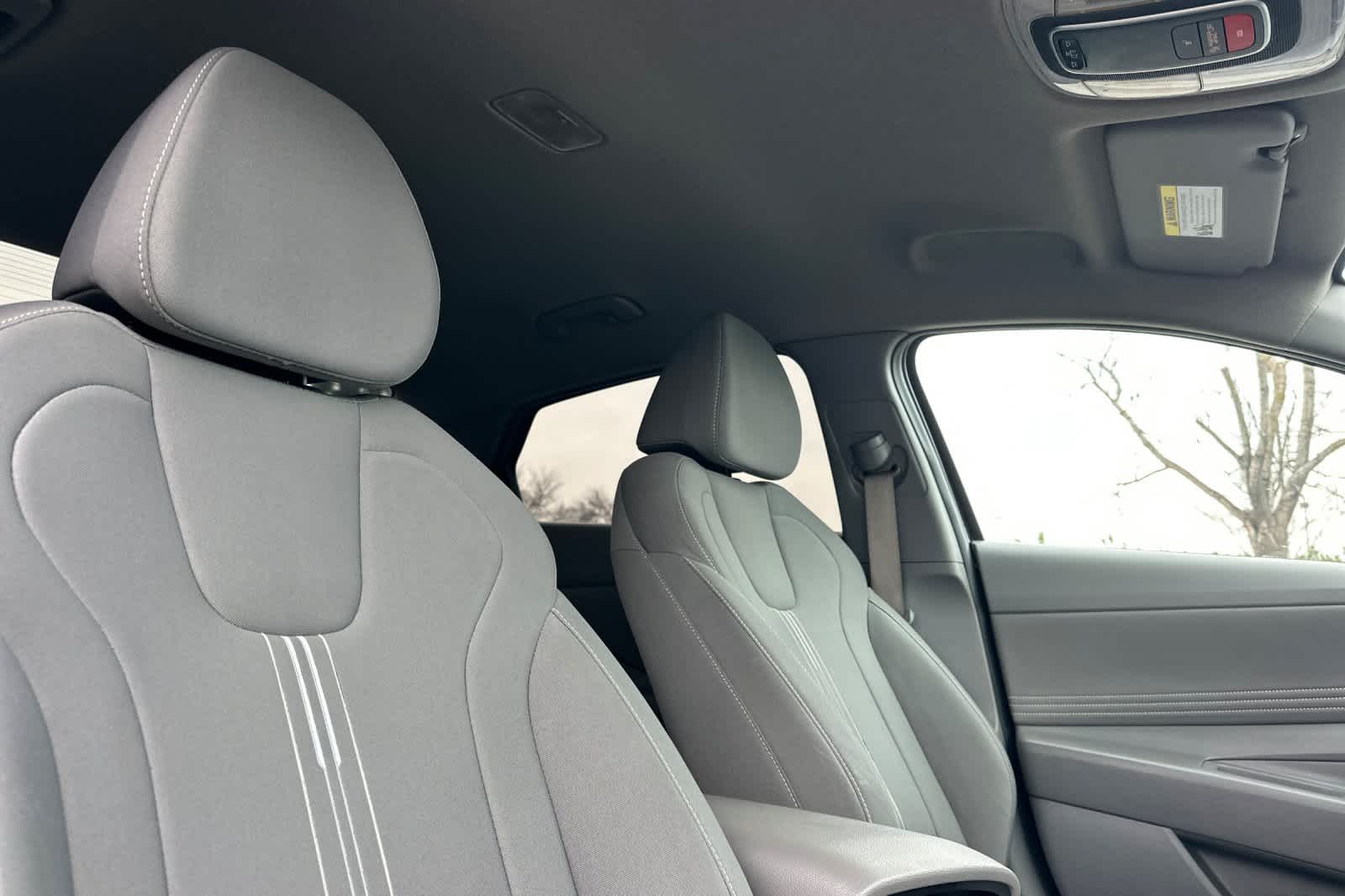 Thumbnail: 2023 Hyundai Elantra - 17