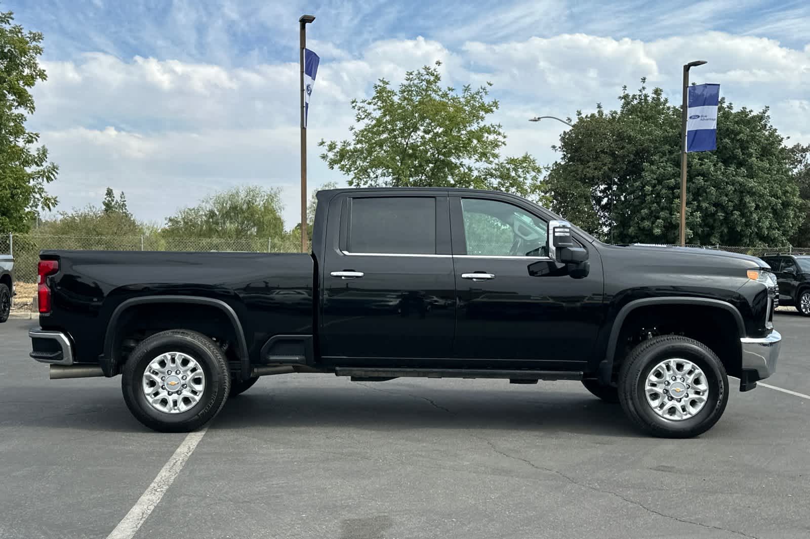 Thumbnail: 2023 Chevrolet Silverado 2500 - 9
