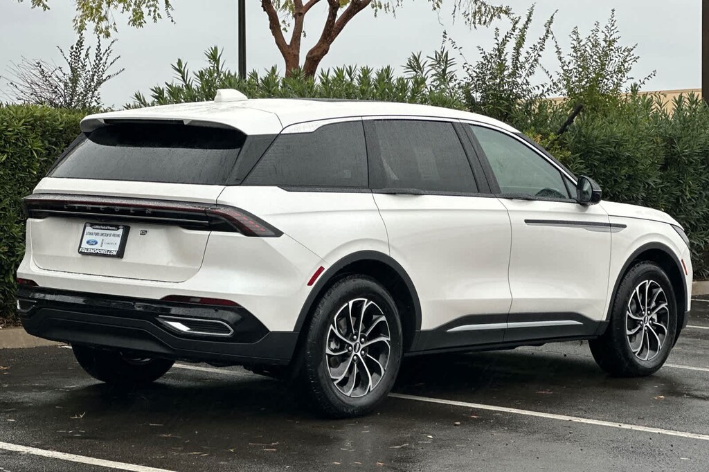 New 2026 Lincoln Nautilus Premiere SUV