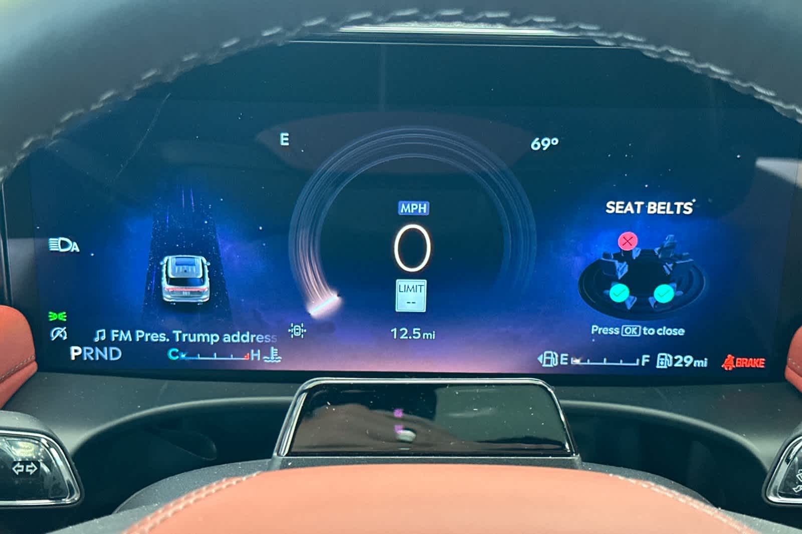 Thumbnail: 2026 Lincoln Aviator - 27