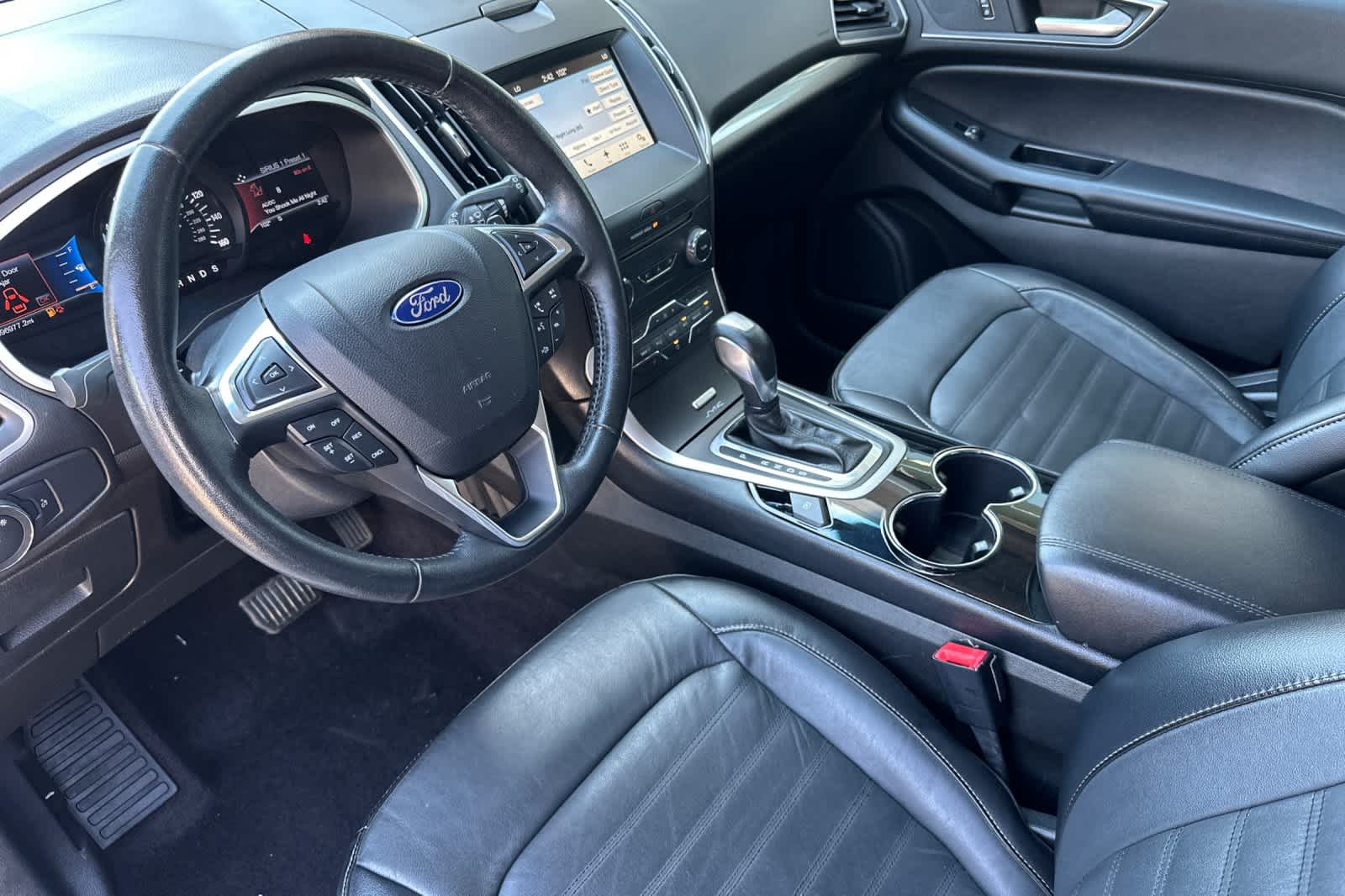 Thumbnail: 2017 Ford Edge - 11