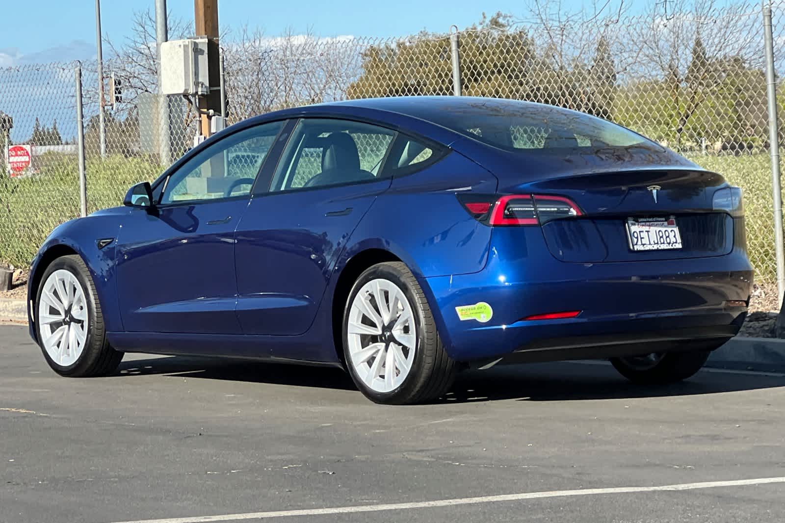 Thumbnail: 2023 Tesla Model 3 - 6