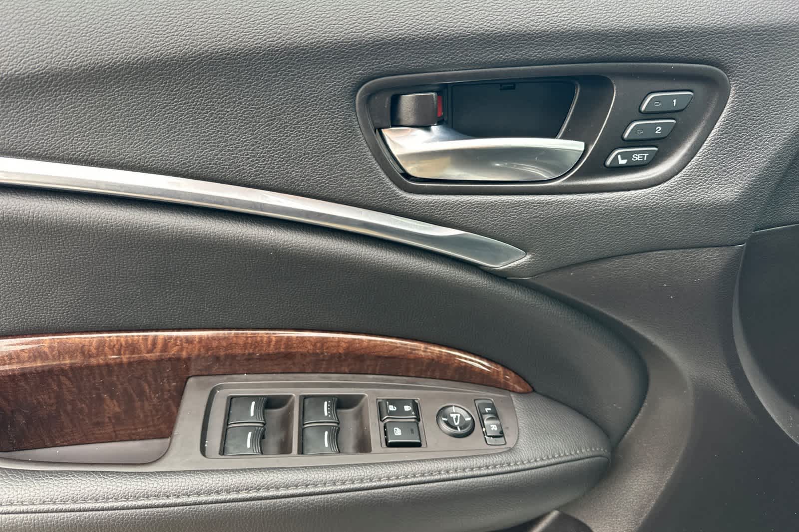 Thumbnail: 2020 Acura MDX - 13