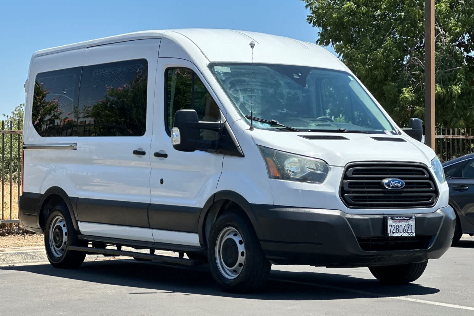 Thumbnail: 2016 Ford Transit Series - 9
