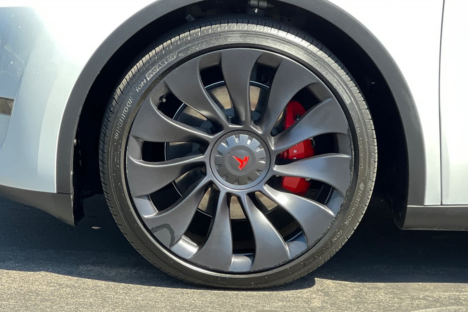 Thumbnail: 2024 Tesla Model Y - 26