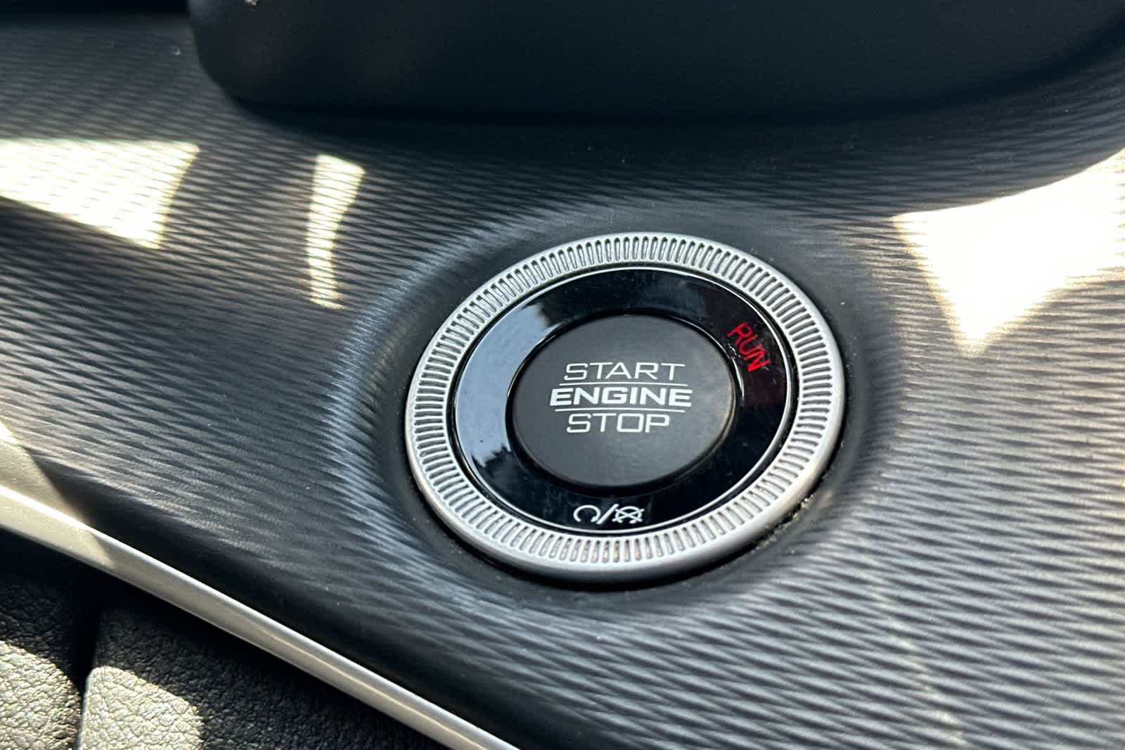 Thumbnail: 2023 Jeep Grand Cherokee - 23