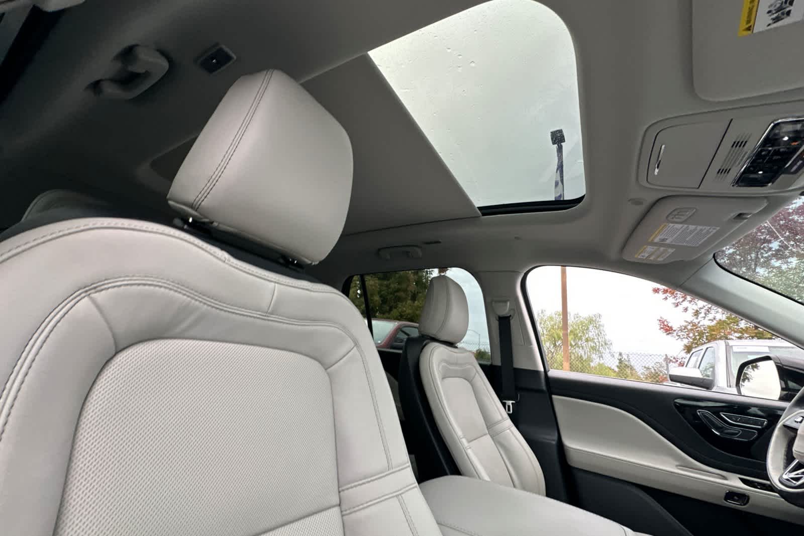 Thumbnail: 2025 Lincoln Aviator - 18