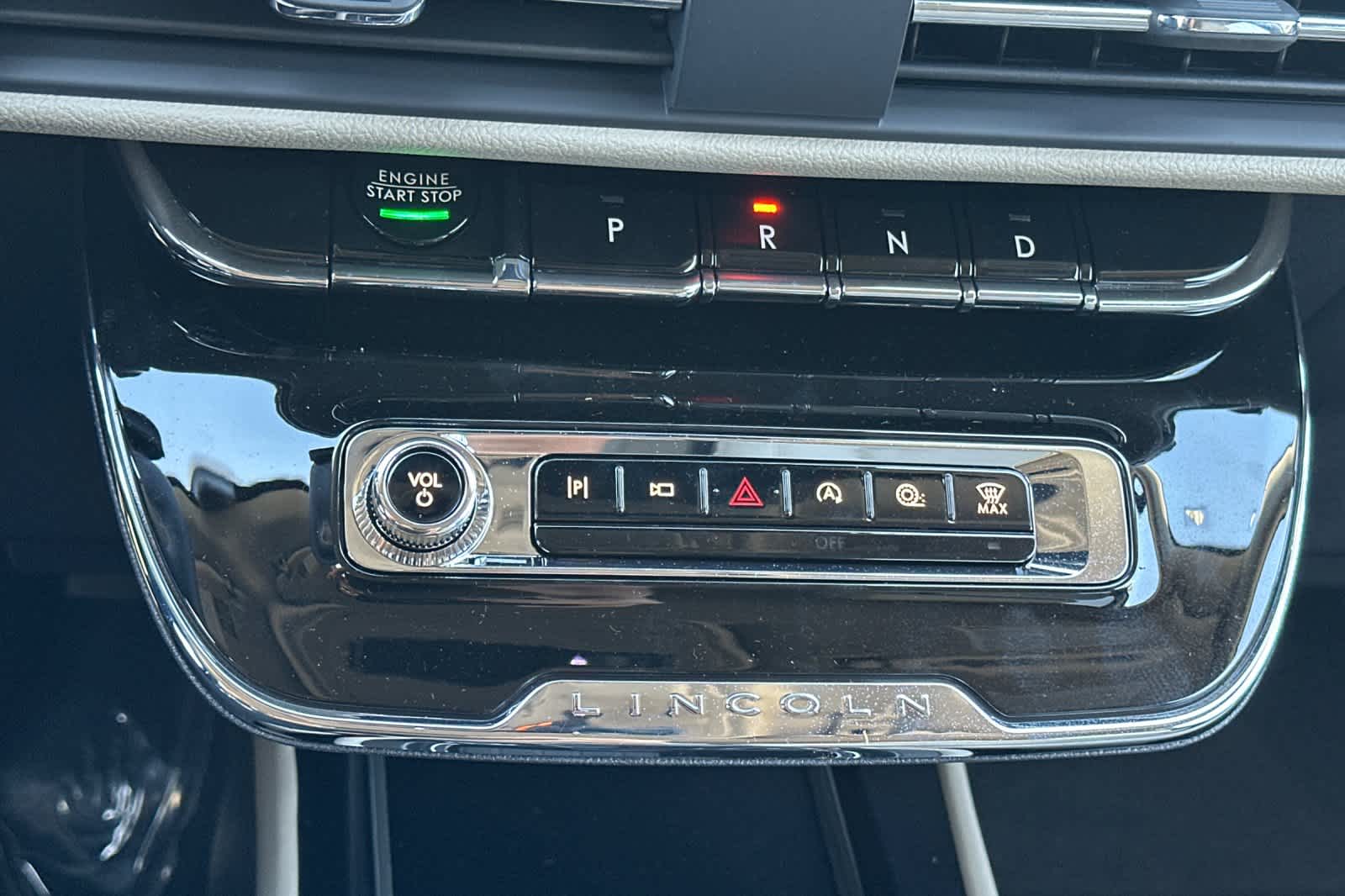 Thumbnail: 2025 Lincoln Corsair - 22