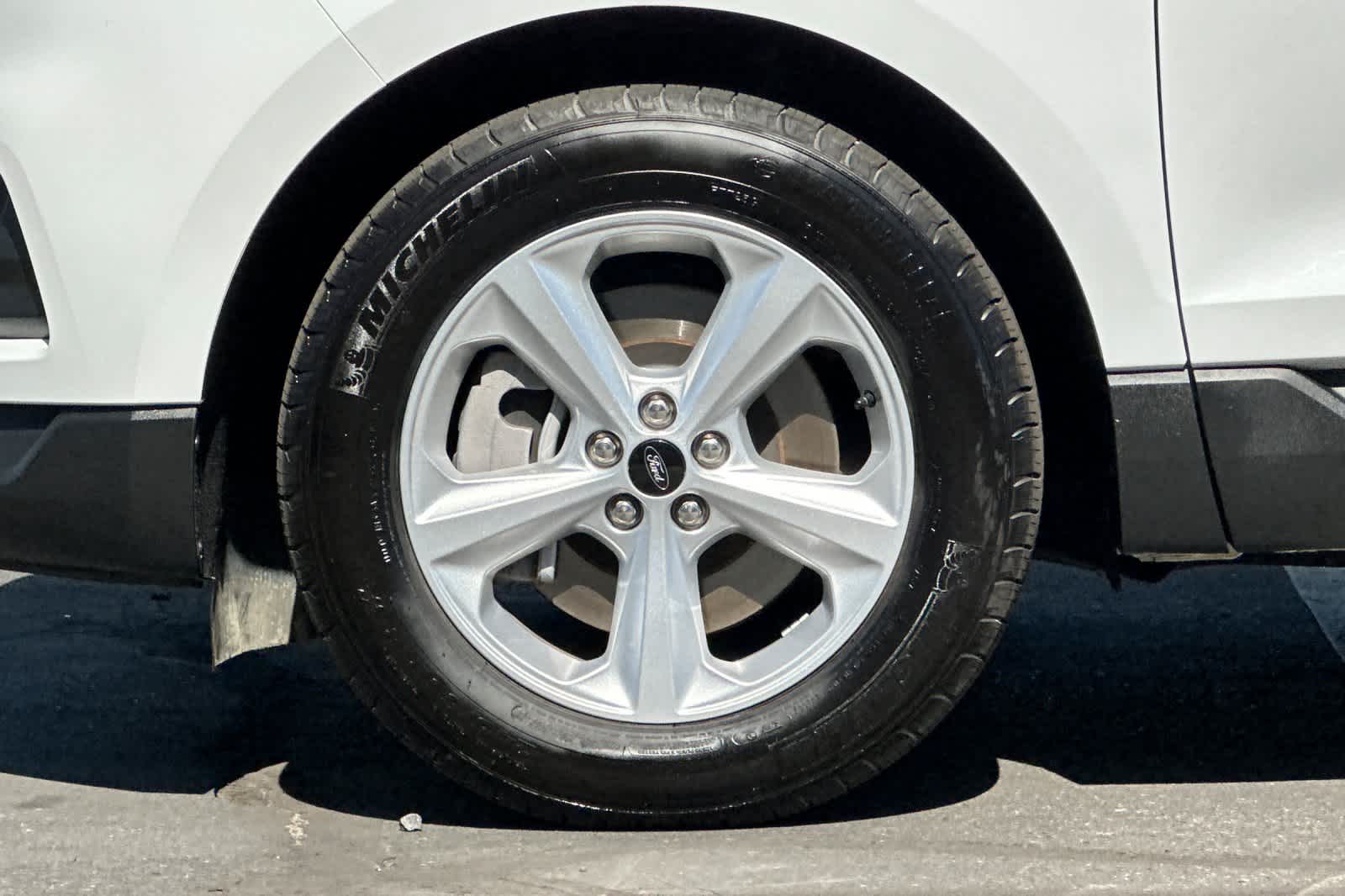 Thumbnail: 2024 Ford Edge - 26