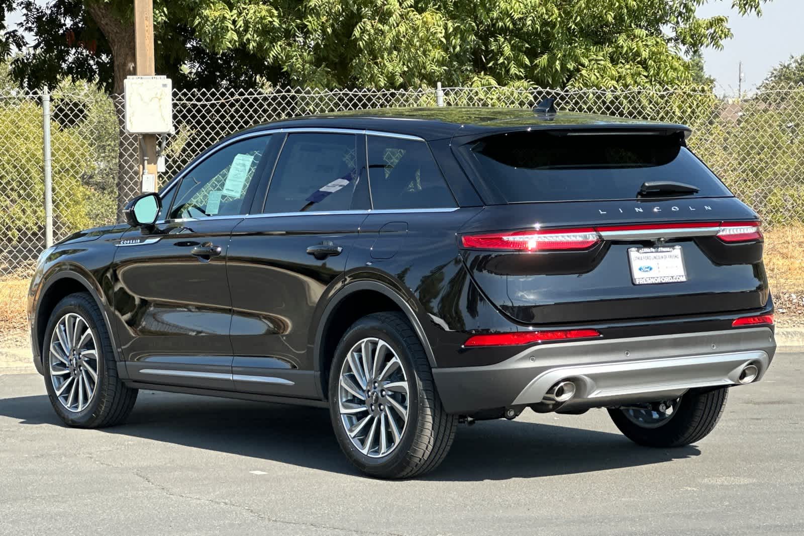 Thumbnail: 2025 Lincoln Corsair - 6