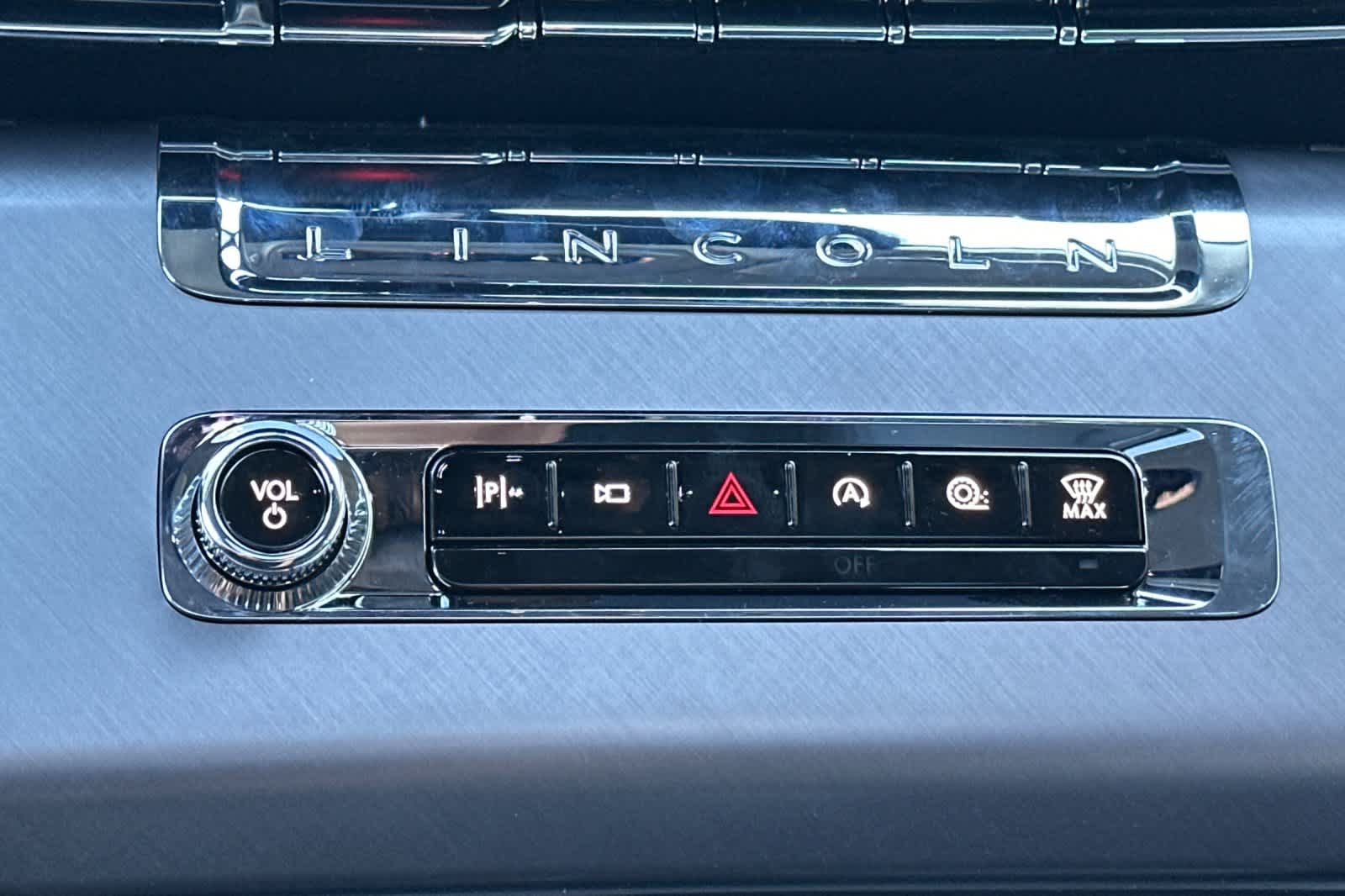 Thumbnail: 2026 Lincoln Aviator - 22