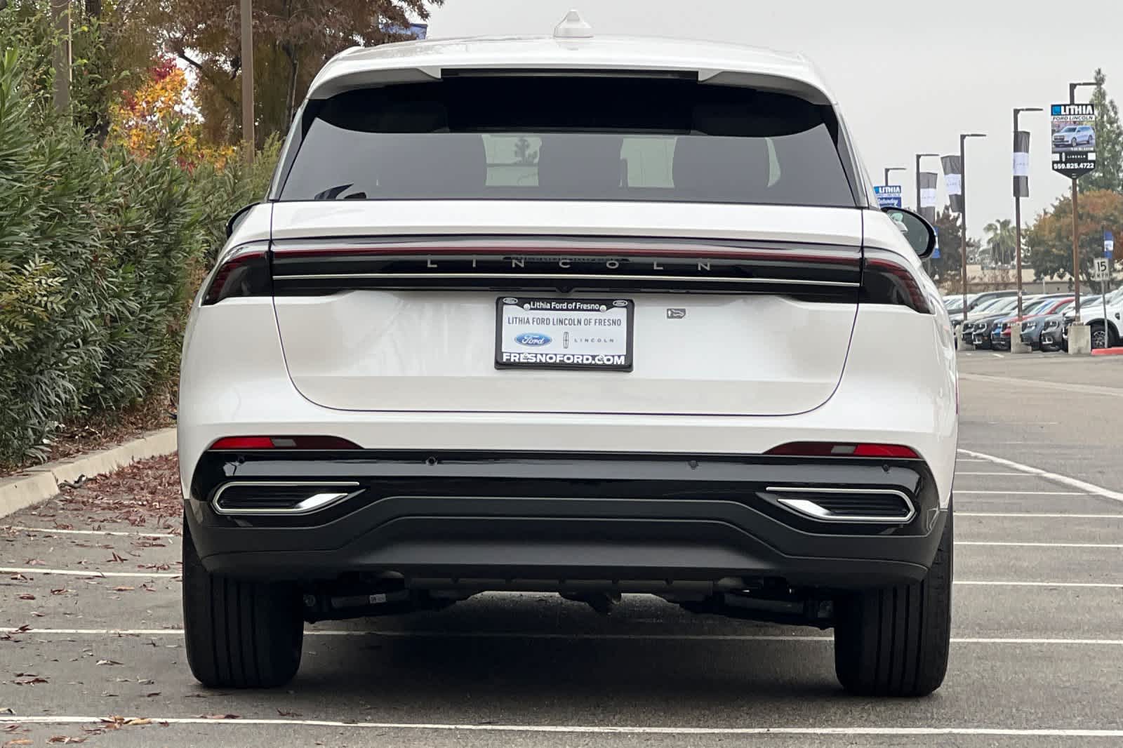 Thumbnail: 2026 Lincoln Nautilus - 7