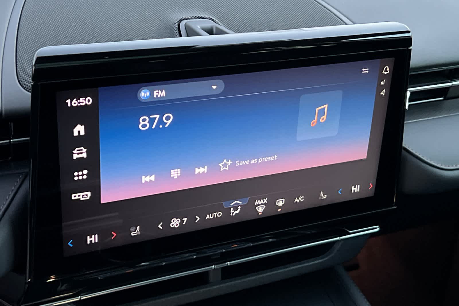 Thumbnail: 2026 Lincoln Nautilus - 19