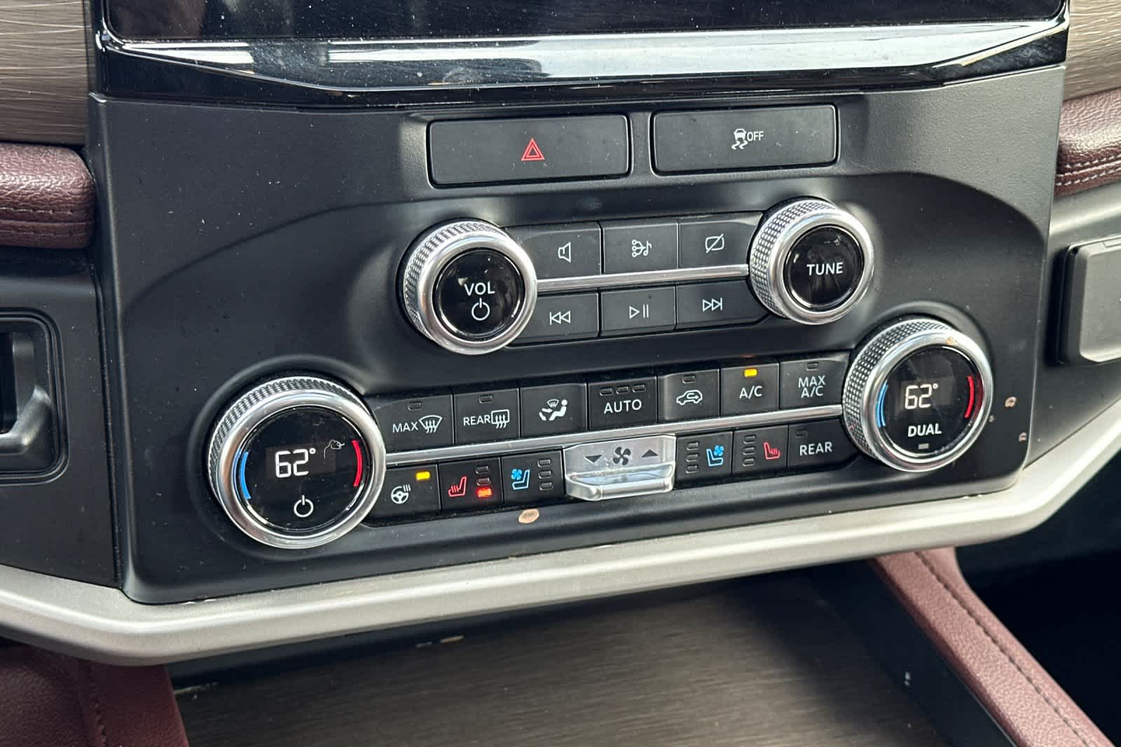 Thumbnail: 2023 Ford Expedition - 22