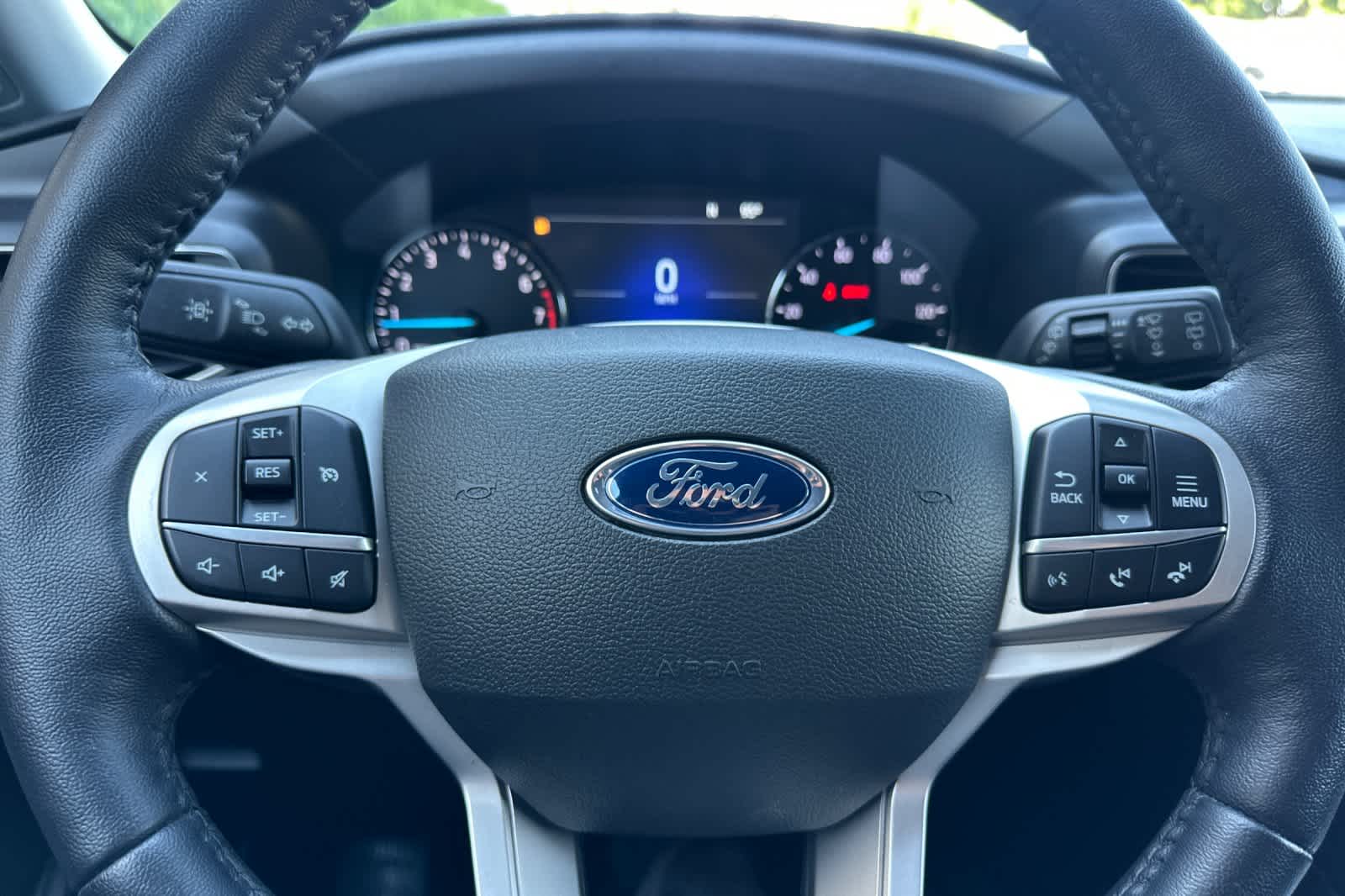 Thumbnail: 2022 Ford Explorer - 25