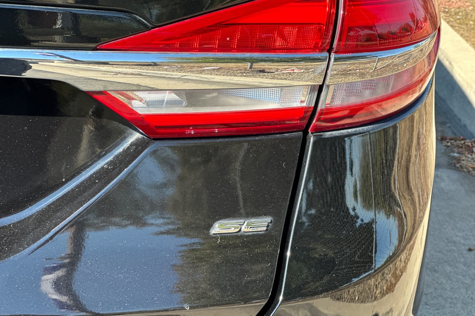 Thumbnail: 2017 Ford Fusion - 26