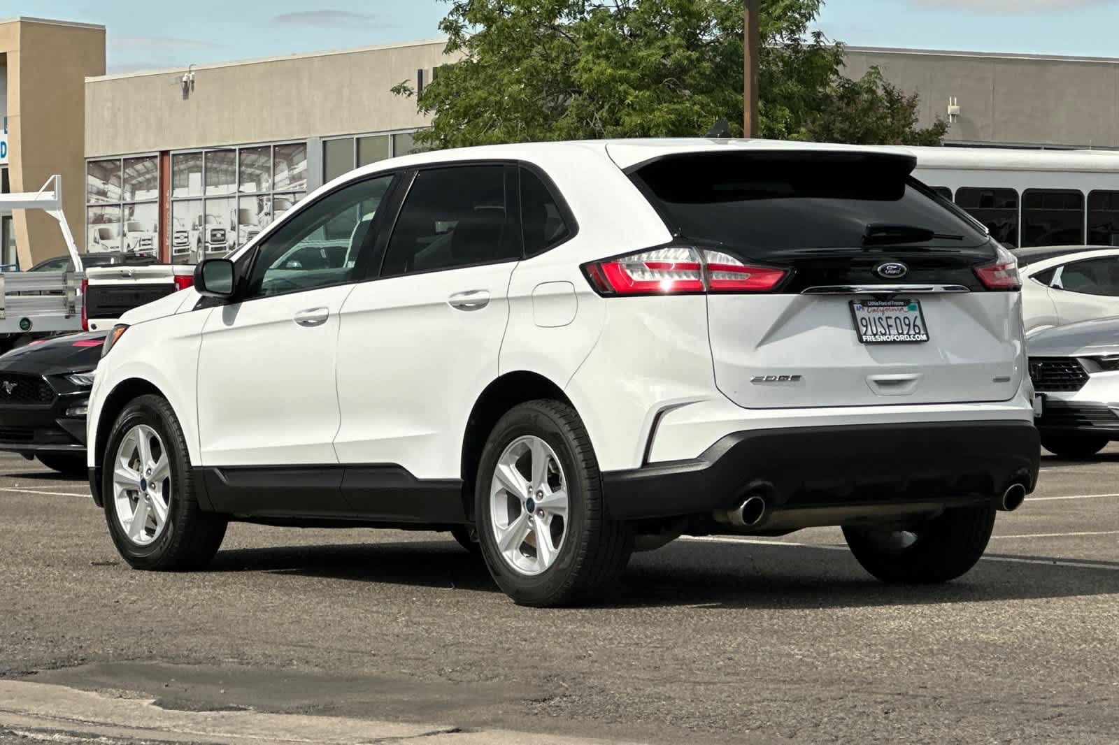 Thumbnail: 2019 Ford Edge - 7