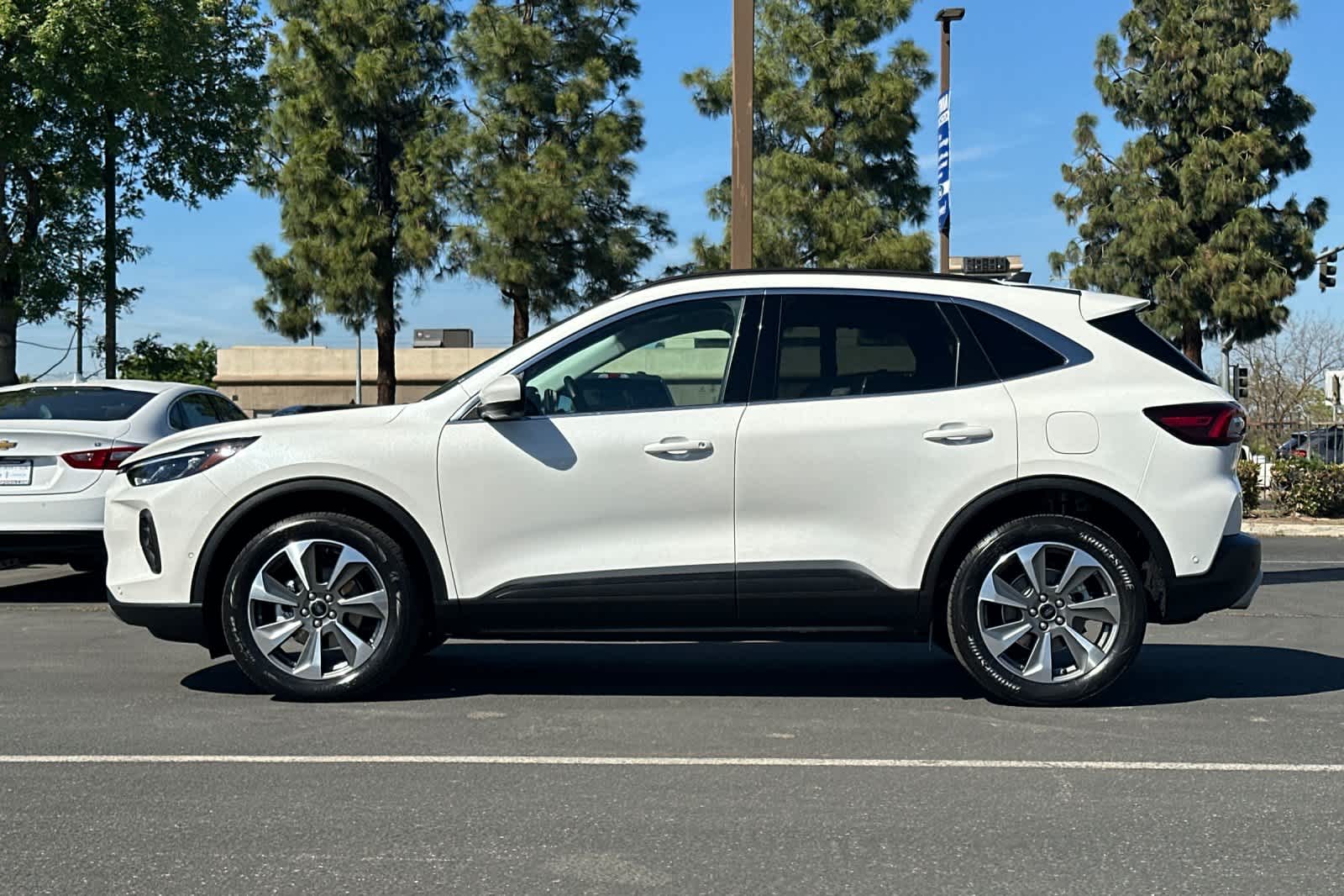 Thumbnail: 2024 Ford Escape - 5