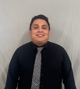Staff member Oscar Velazquez from ID_813fd694025d