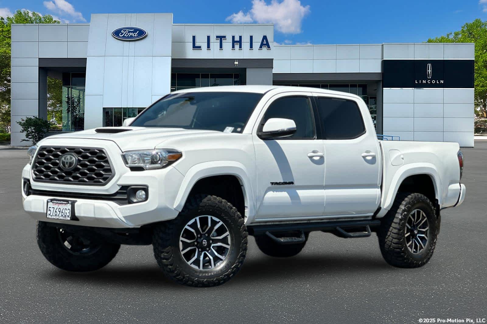 Thumbnail: 2021 Toyota Tacoma - 1
