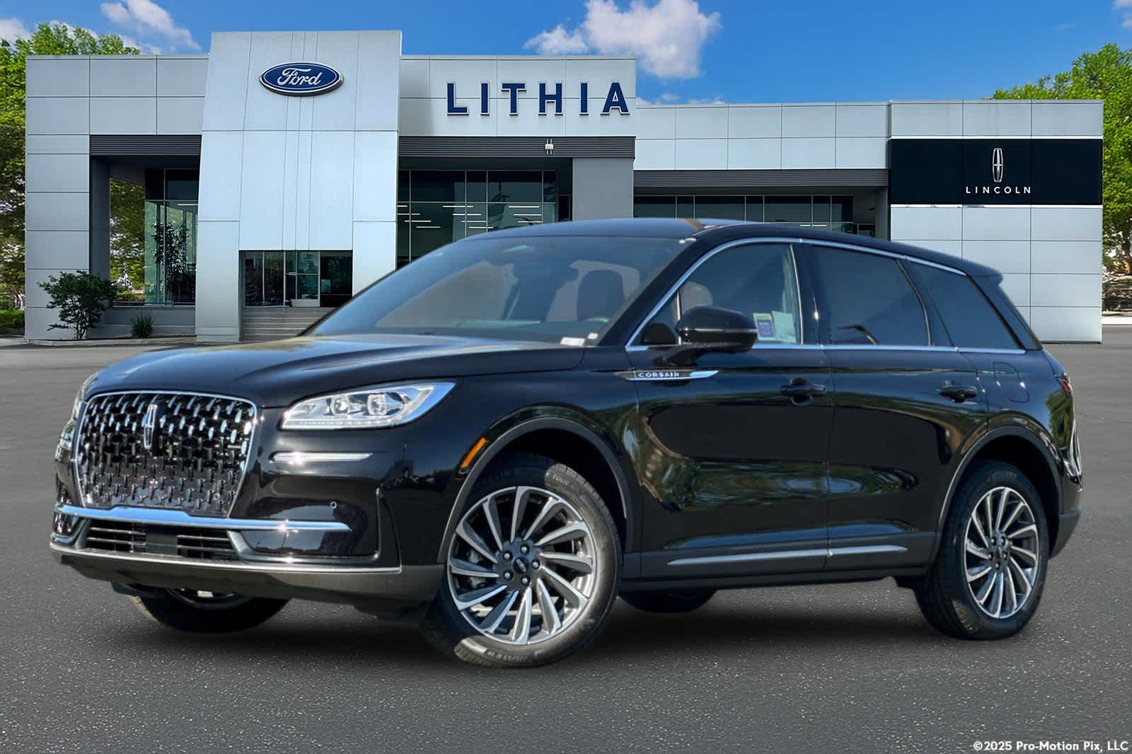 Thumbnail: 2025 Lincoln Corsair - 1