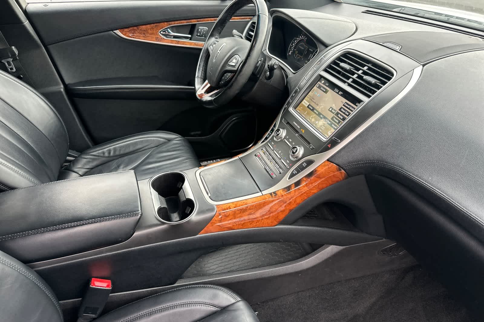 Thumbnail: 2017 Lincoln MKX - 16