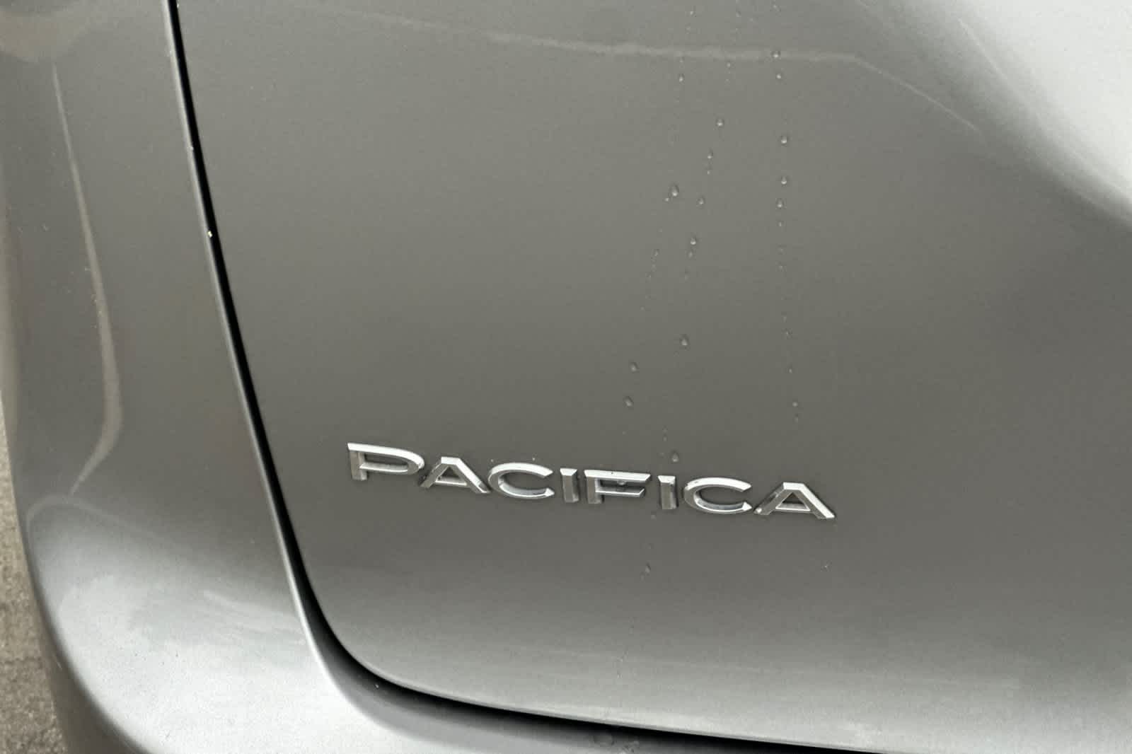 Thumbnail: 2017 Chrysler Pacifica - 28