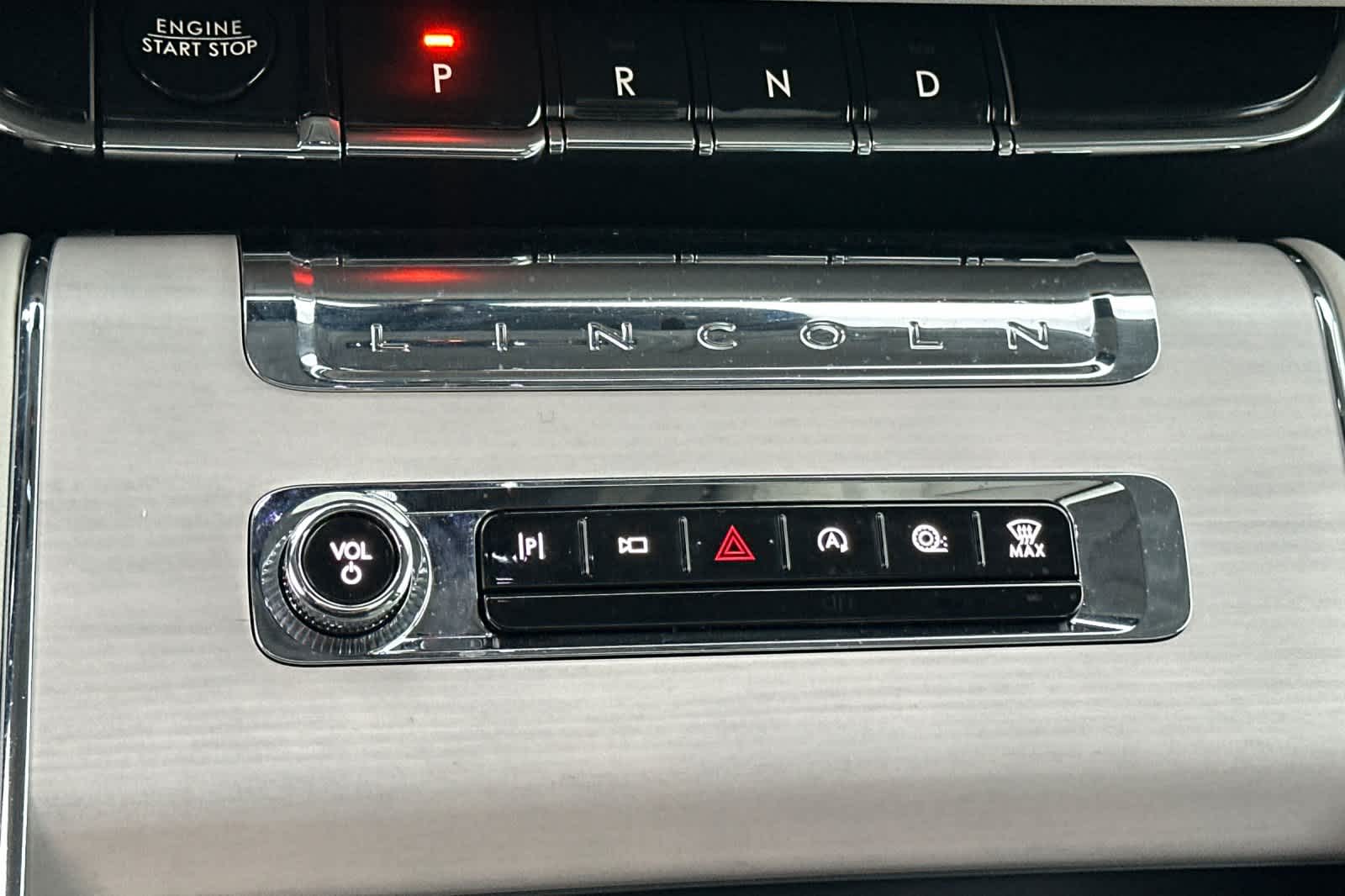 Thumbnail: 2025 Lincoln Aviator - 22