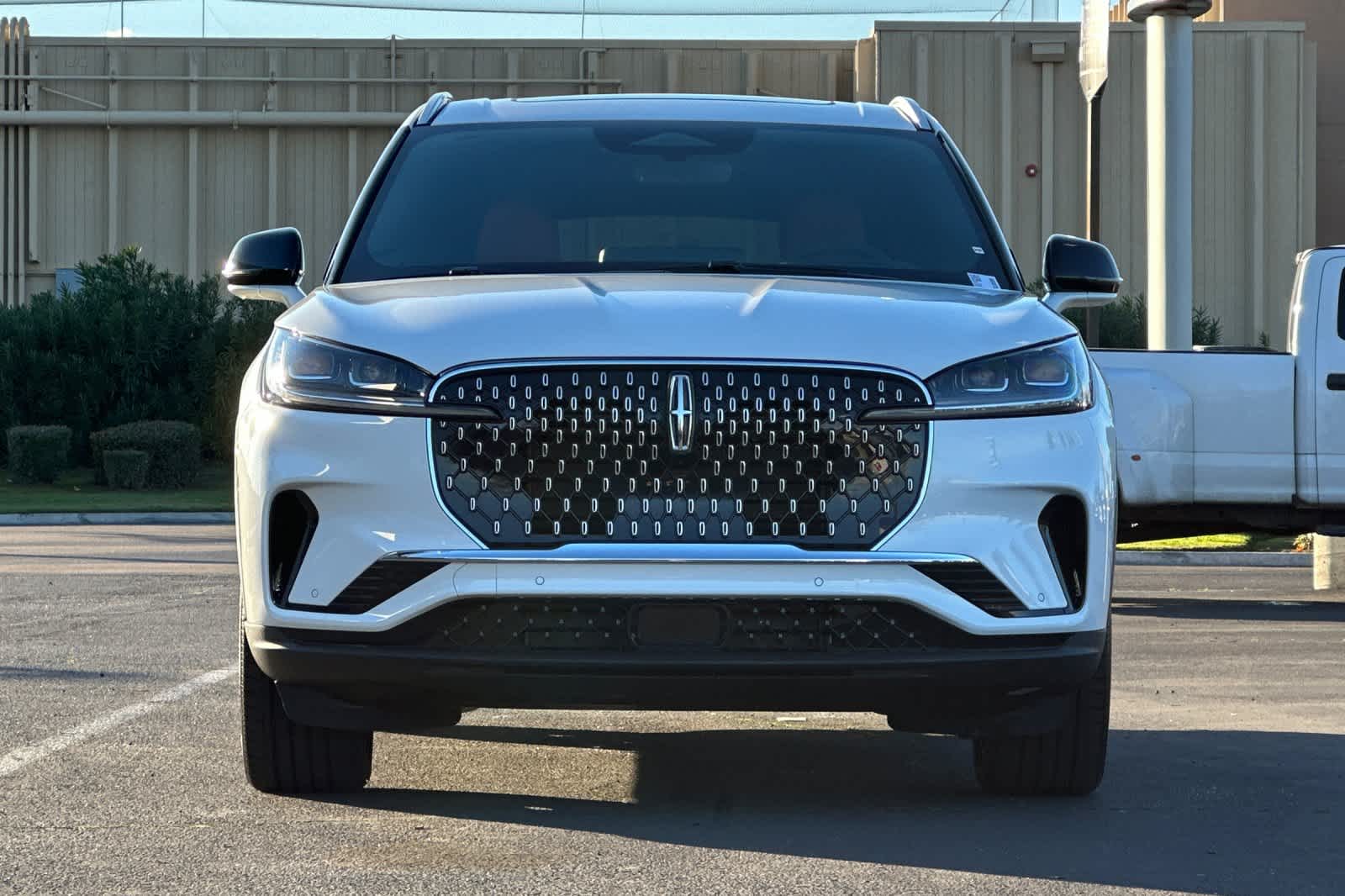 Thumbnail: 2026 Lincoln Aviator - 11