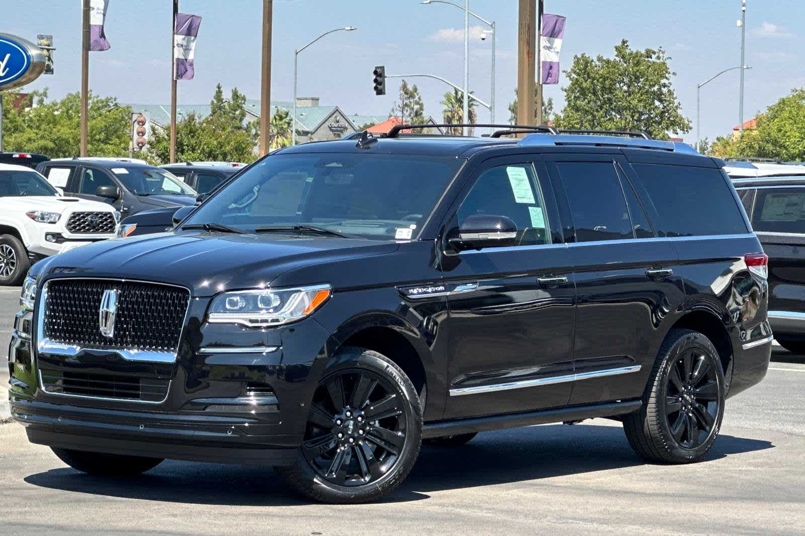 2024 Lincoln Navigator Reserve -
                Fresno, CA