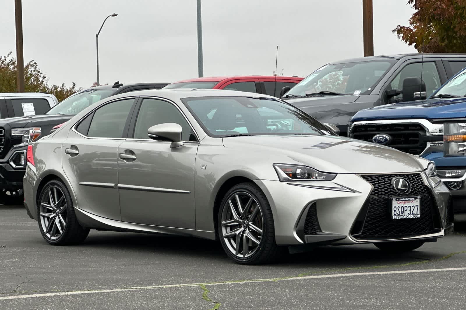 Thumbnail: 2020 Lexus IS - 9