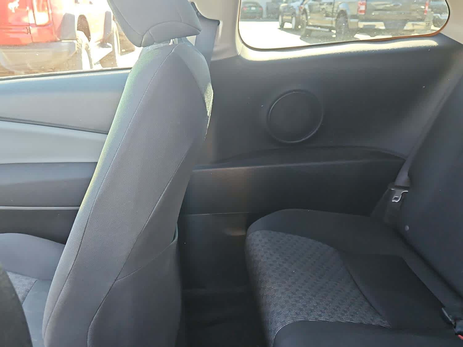 Thumbnail: 2015 Toyota Yaris - 11