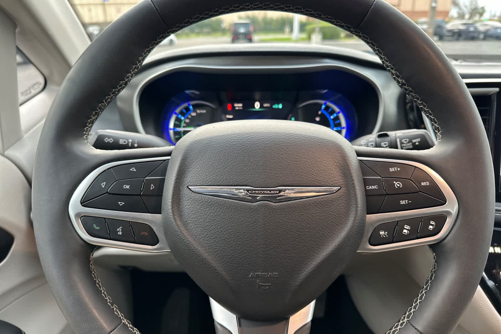 Thumbnail: 2024 Chrysler Pacifica - 25