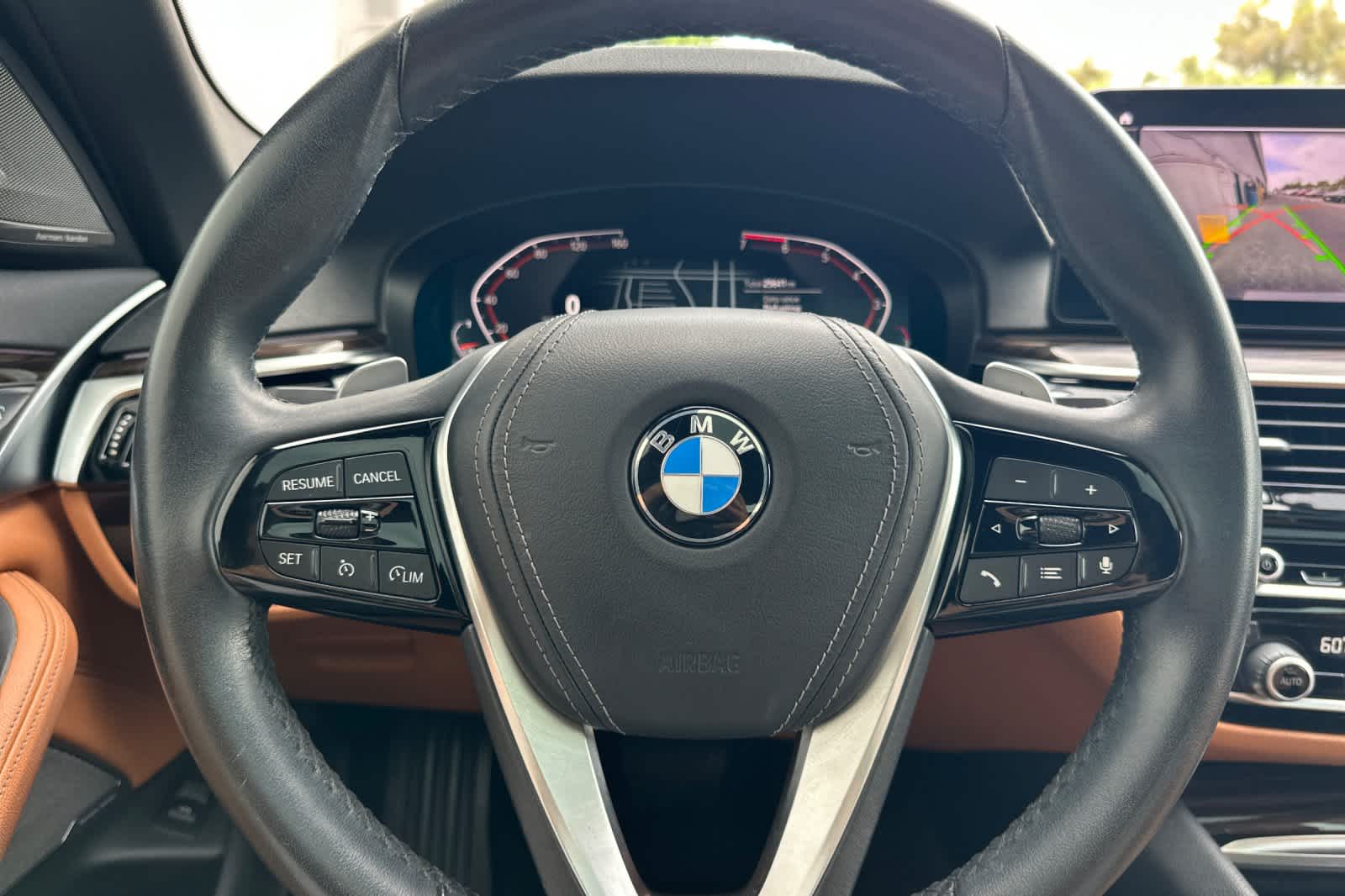Thumbnail: 2021 BMW 5 Series - 23