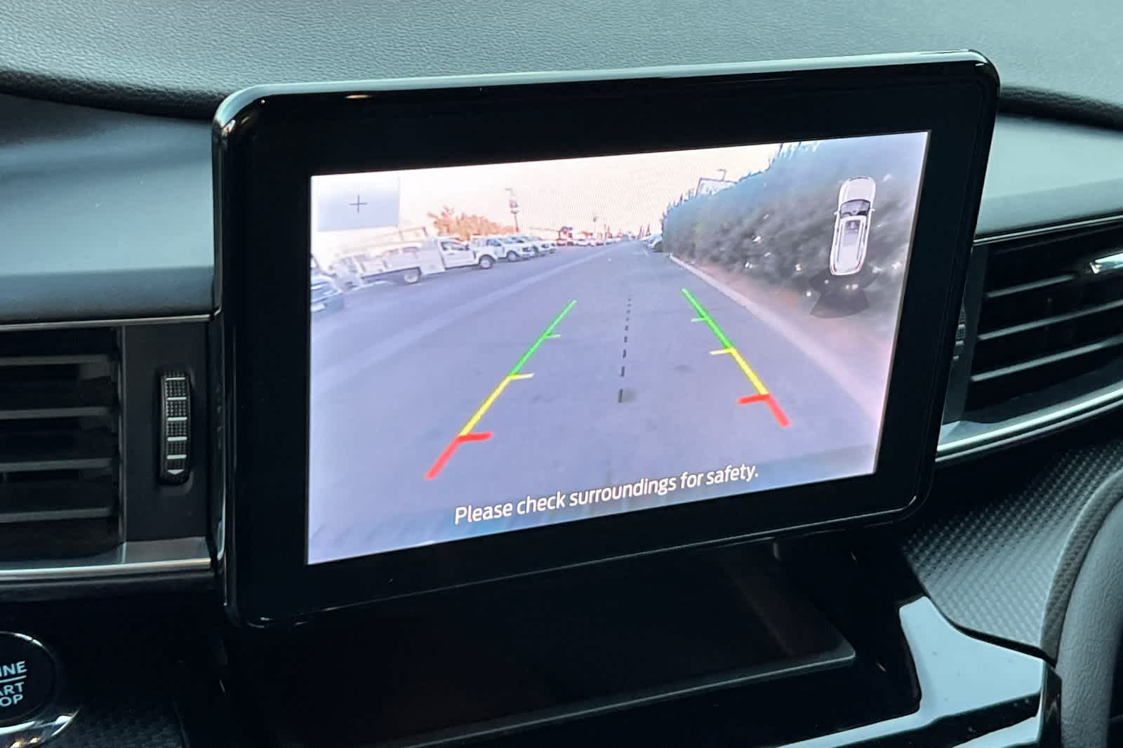 Thumbnail: 2022 Ford Explorer - 21