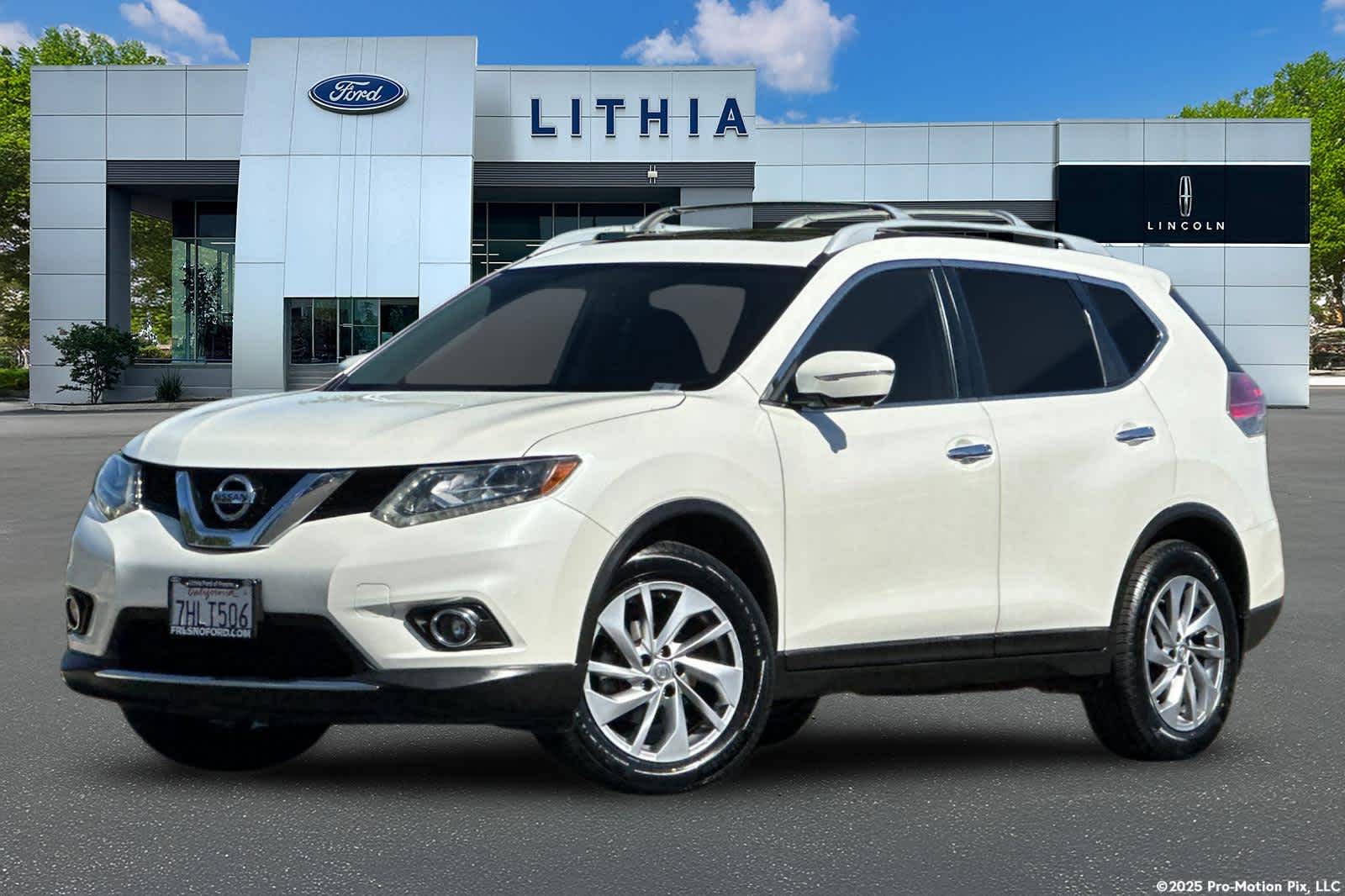 2015 Nissan Rogue SL FWD's photo