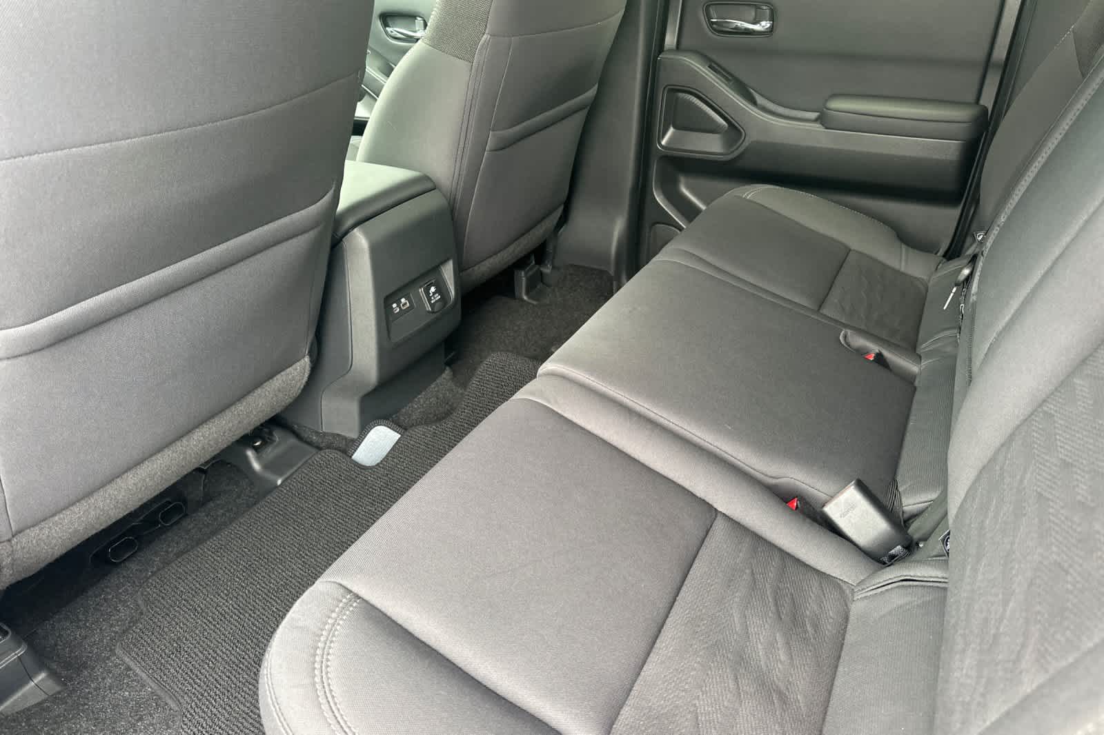 Thumbnail: 2022 Nissan Frontier - 4