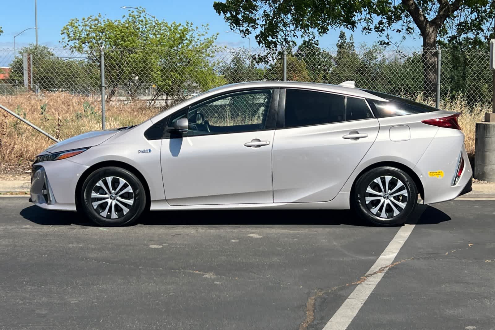 Thumbnail: 2021 Toyota Prius Prime - 6