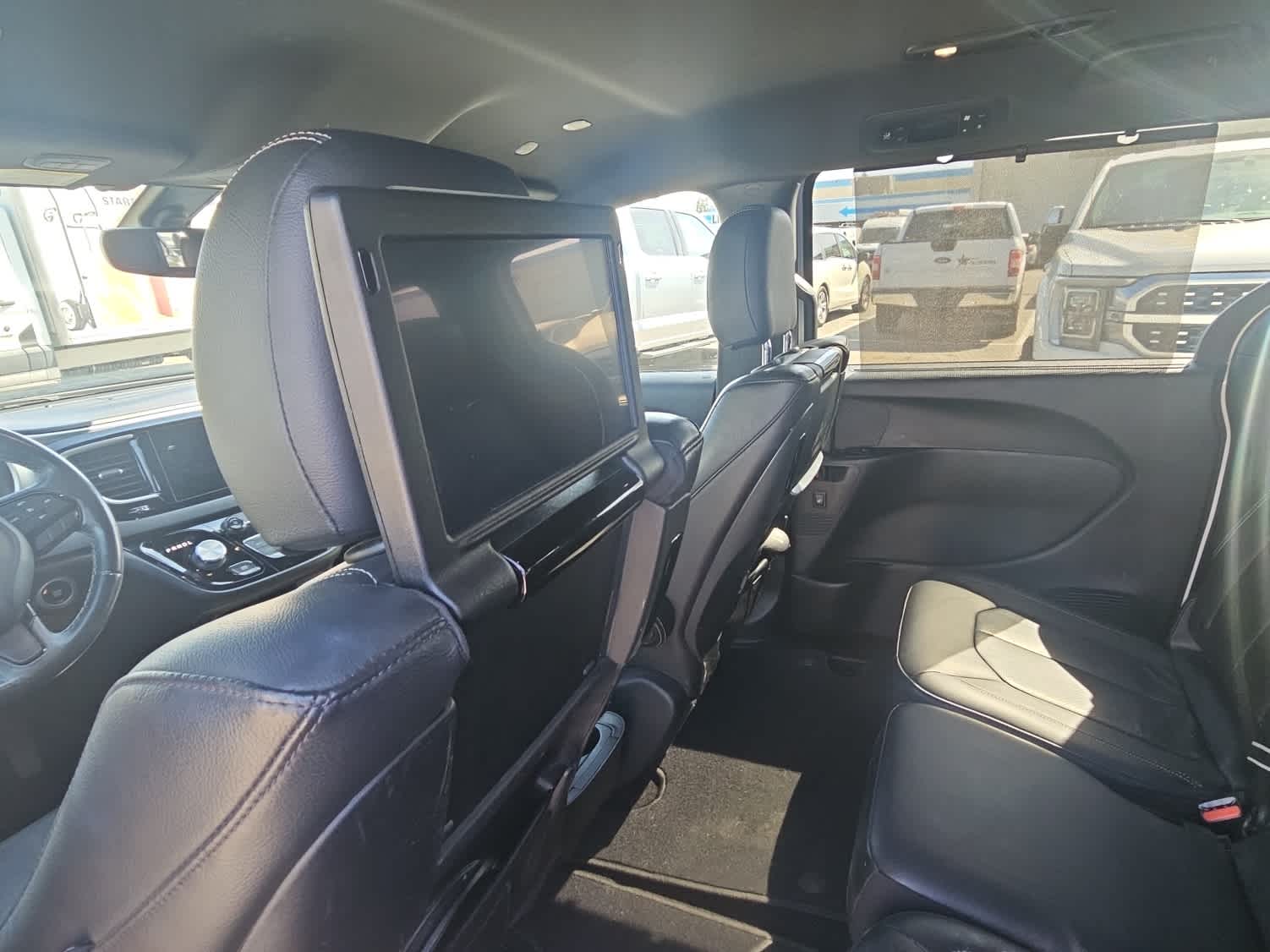 Thumbnail: 2020 Chrysler Pacifica - 12