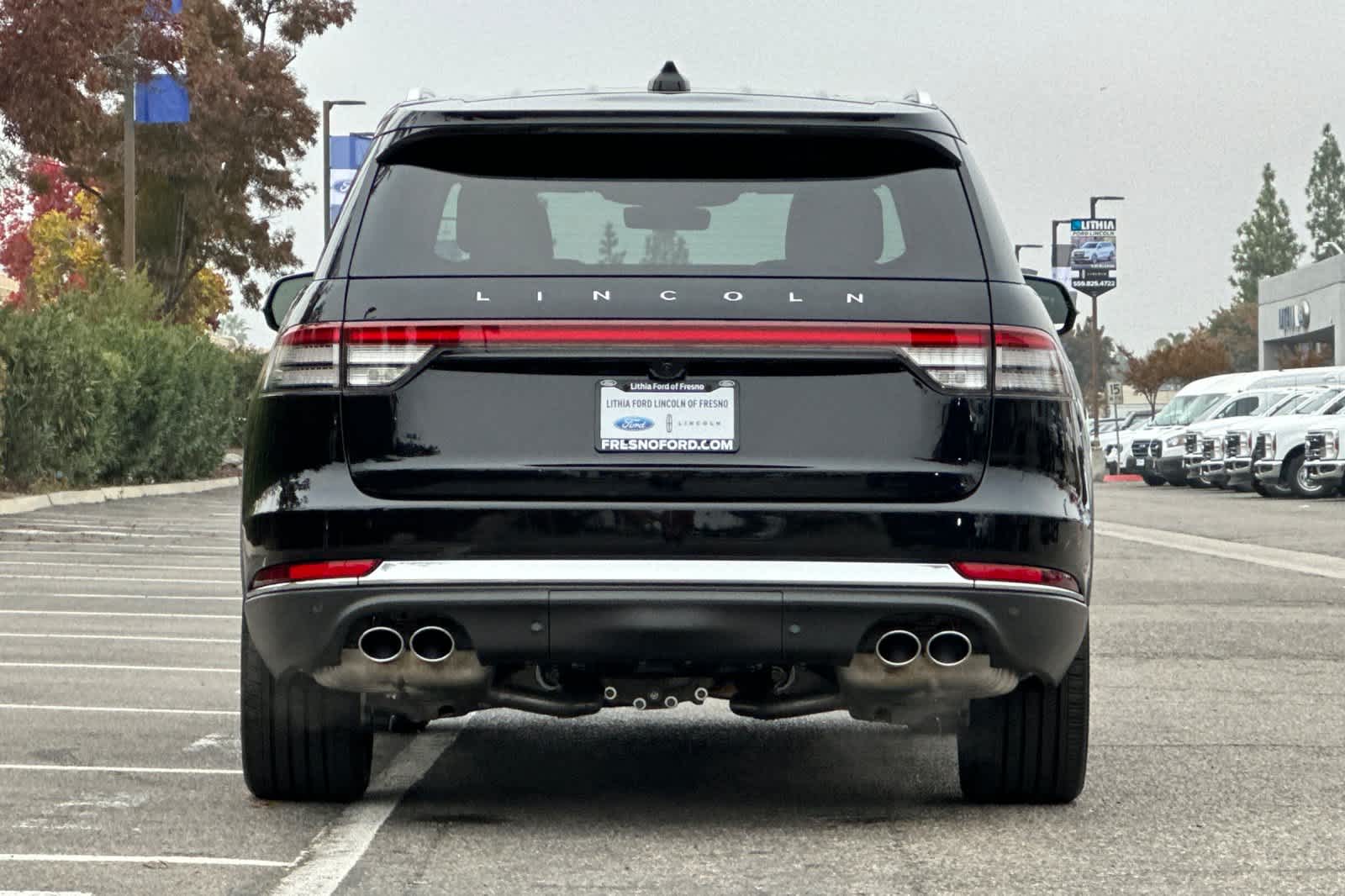 Thumbnail: 2026 Lincoln Aviator - 7