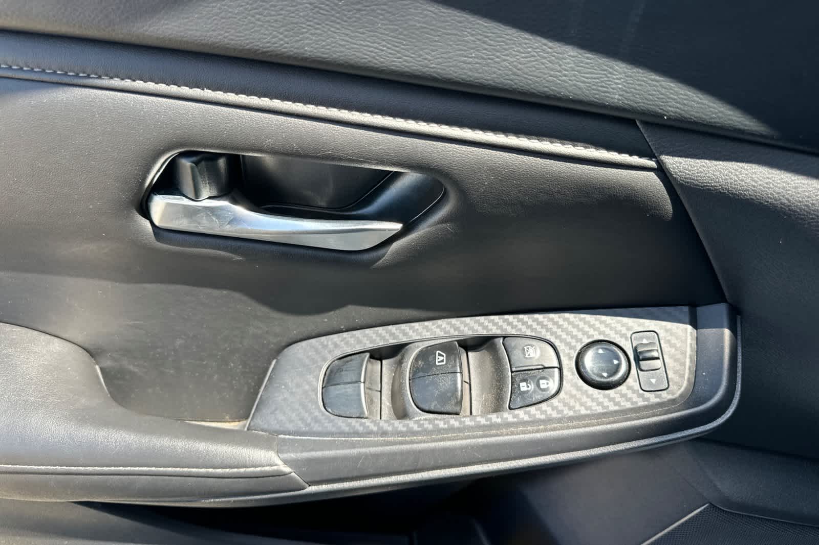2023 Nissan Sentra SV 13