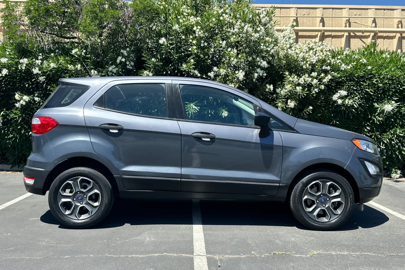 Thumbnail: 2021 Ford EcoSport - 8