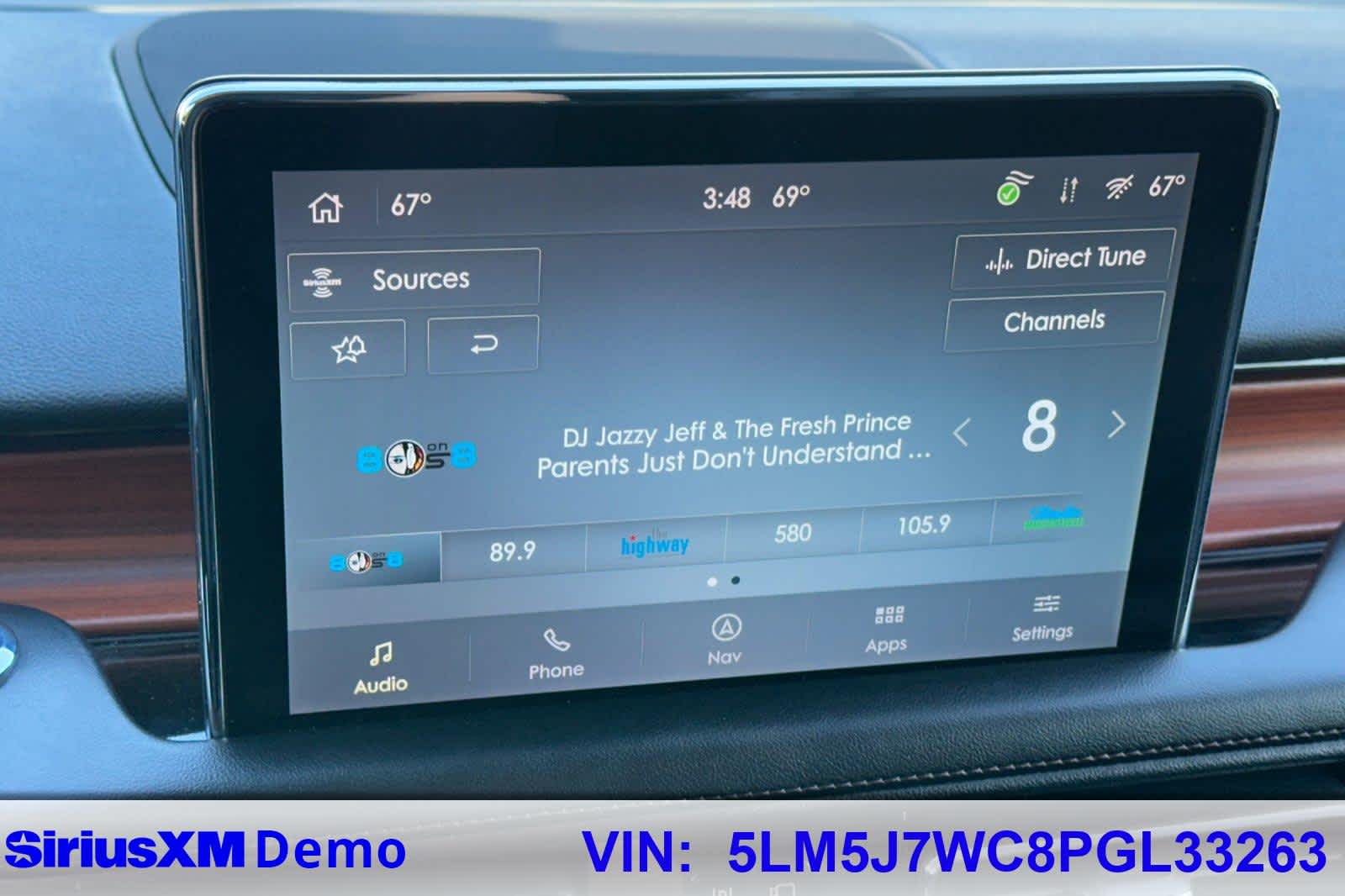 Thumbnail: 2023 Lincoln Aviator - 31