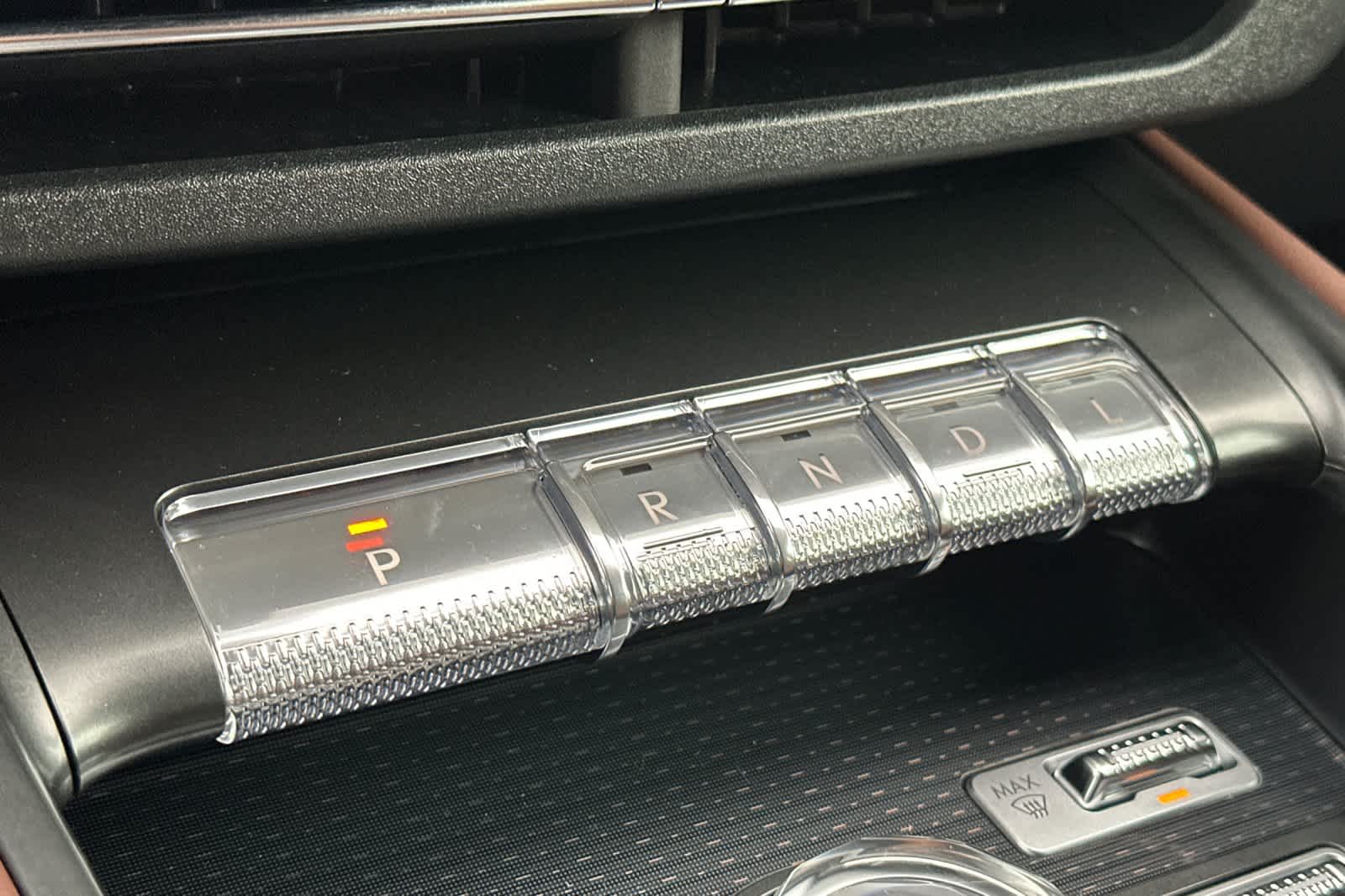 Thumbnail: 2026 Lincoln Nautilus - 22