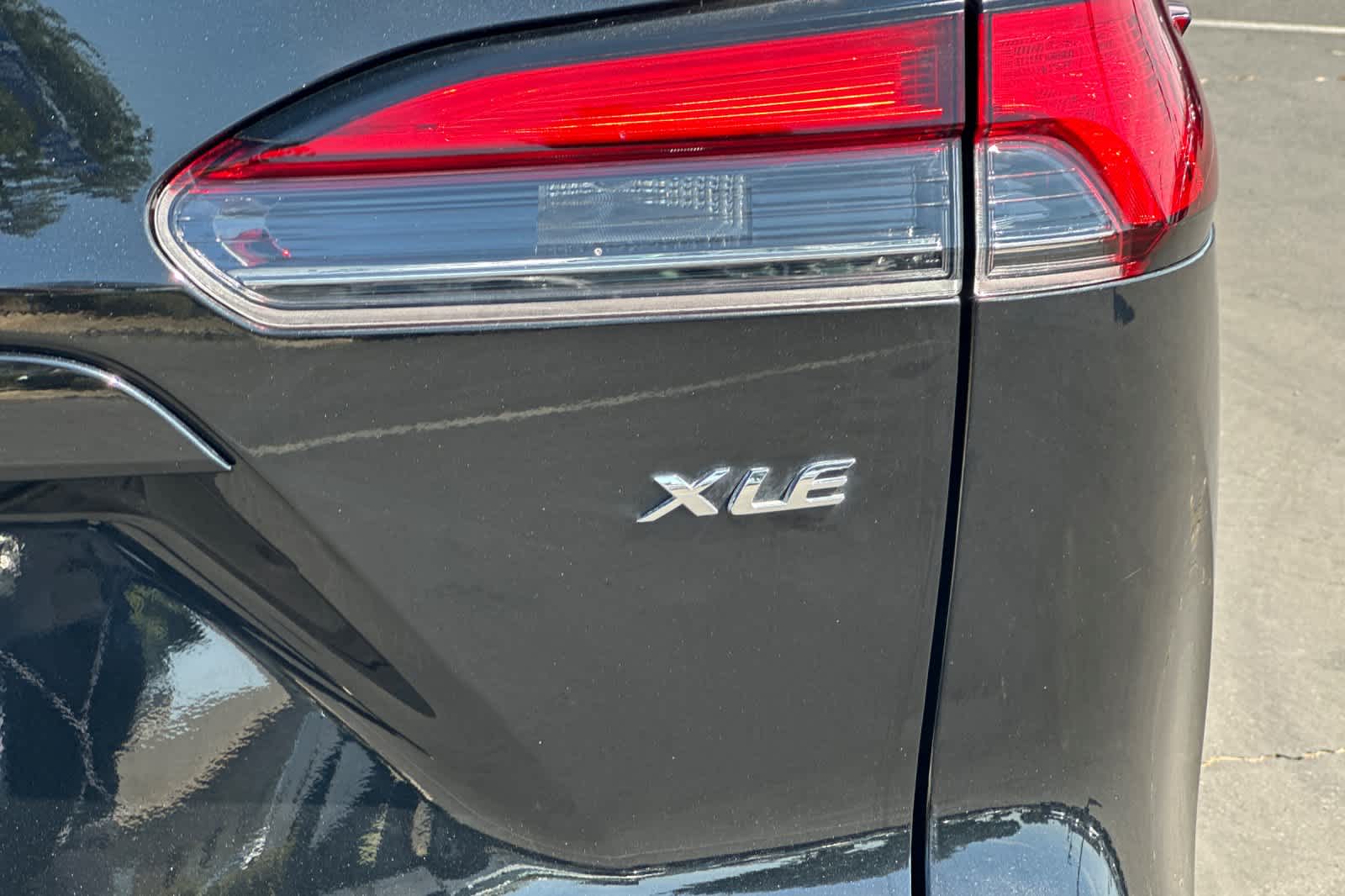 2024 Toyota Corolla Cross XLE 26