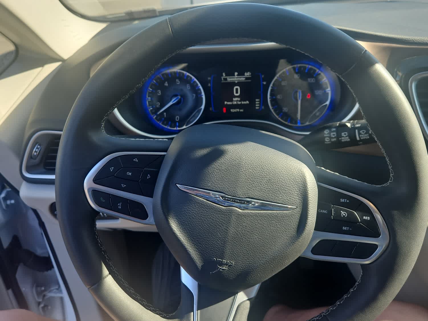 Thumbnail: 2024 Chrysler Voyager - 16