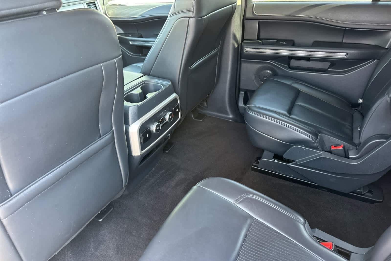 Thumbnail: 2023 Ford Expedition MAX - 4