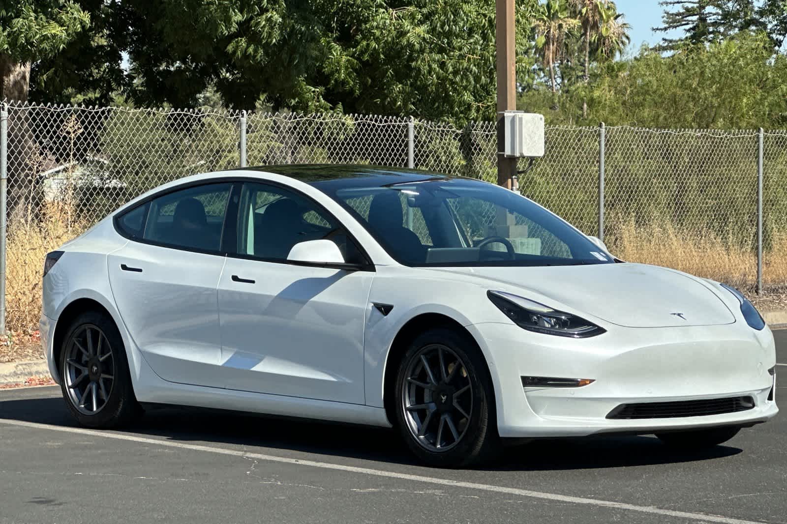 Thumbnail: 2022 Tesla Model 3 - 9