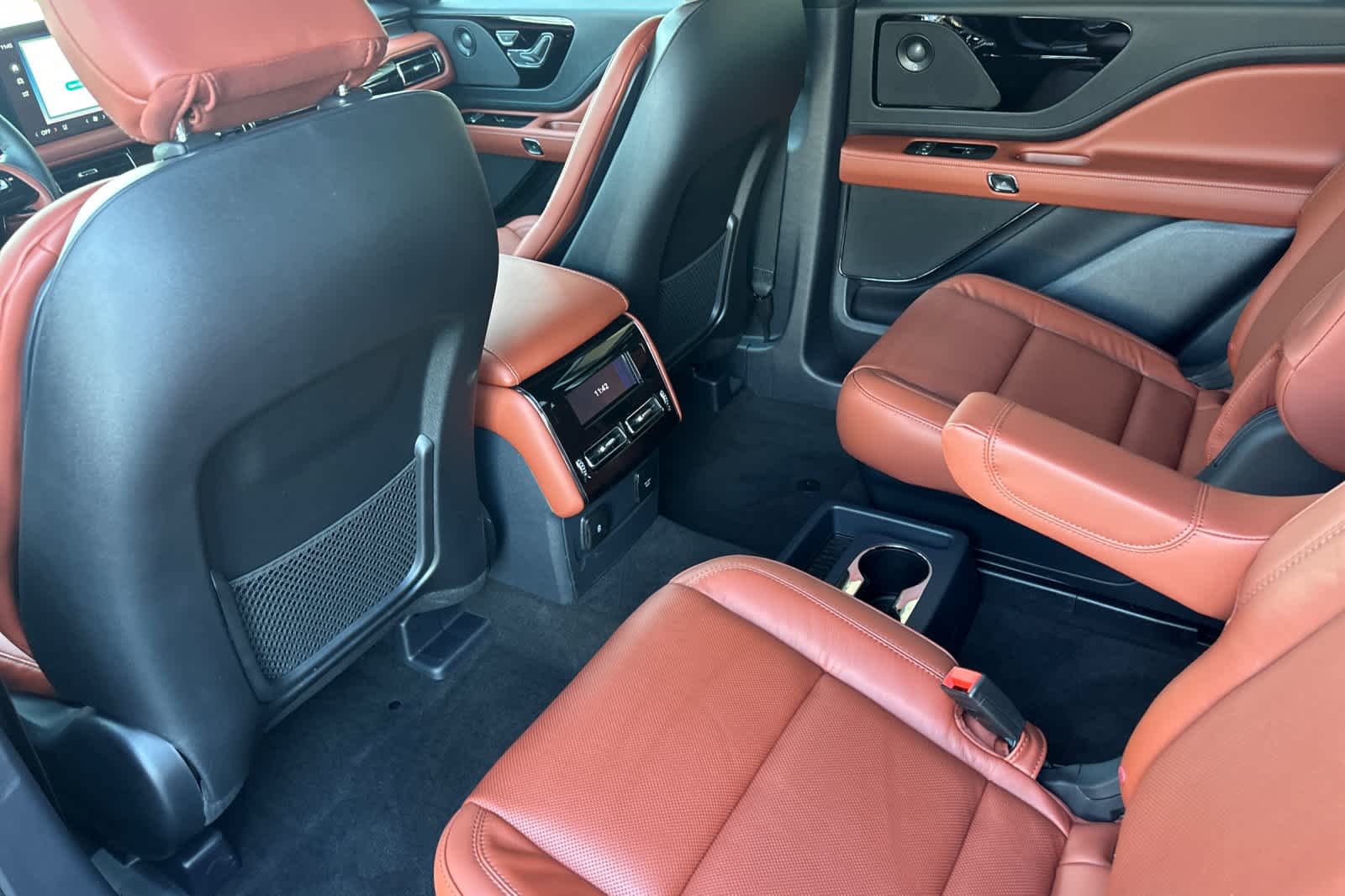 Thumbnail: 2025 Lincoln Aviator - 4